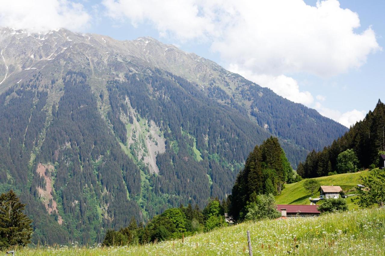 Alpenapart Montafon - Bitschweil Huesle Villa Schruns ภายนอก รูปภาพ